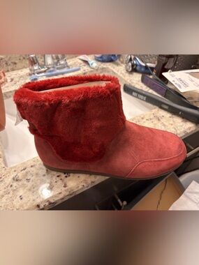 Vionic Red Faux Fur Ankle Boot with Suede Upper